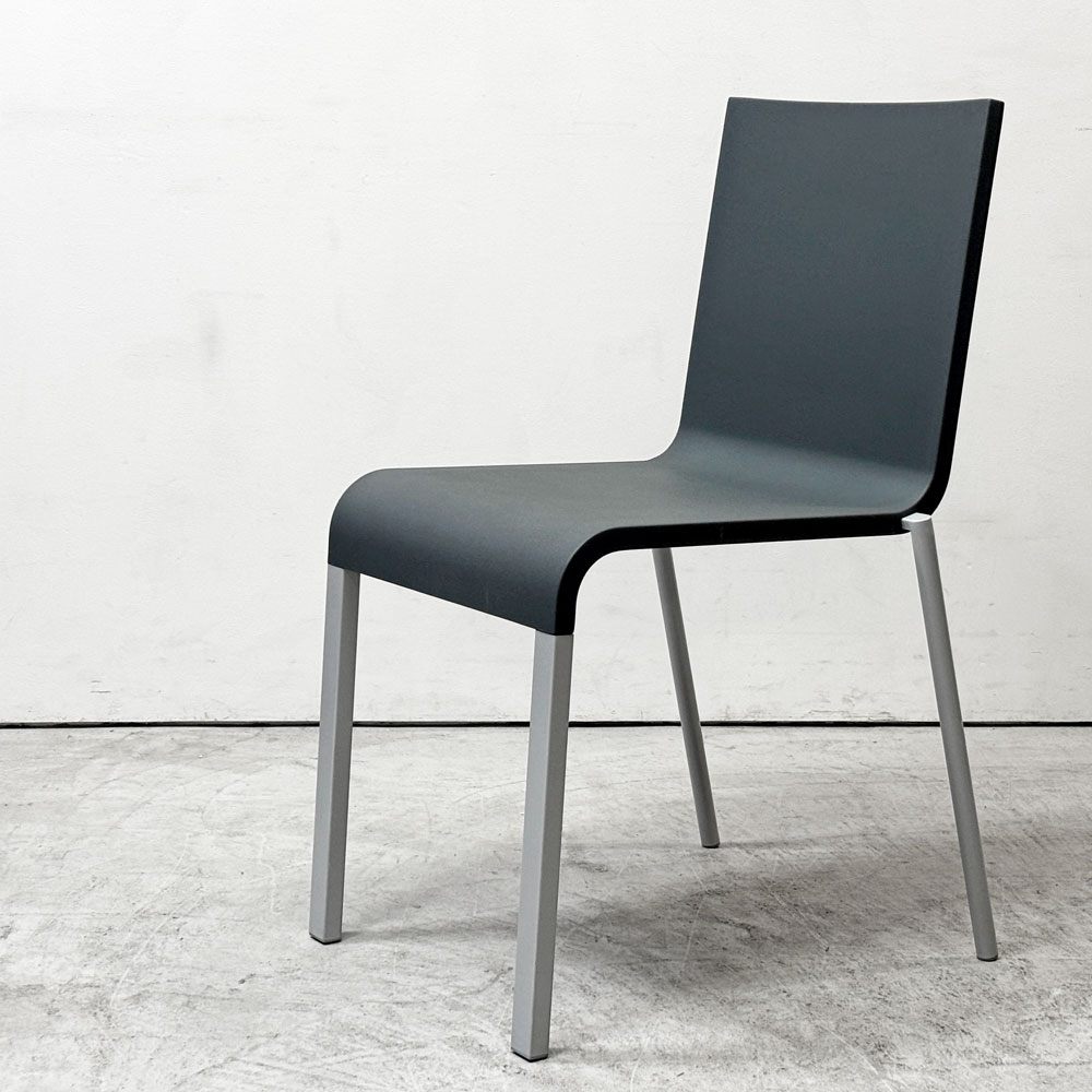ヴィトラ vitra. ゼロスリー .03 ダイニングチェア スタッキングチェア マールテン・ヴァン・セーヴェレン Maarten Van Severen ダークグレー ●
