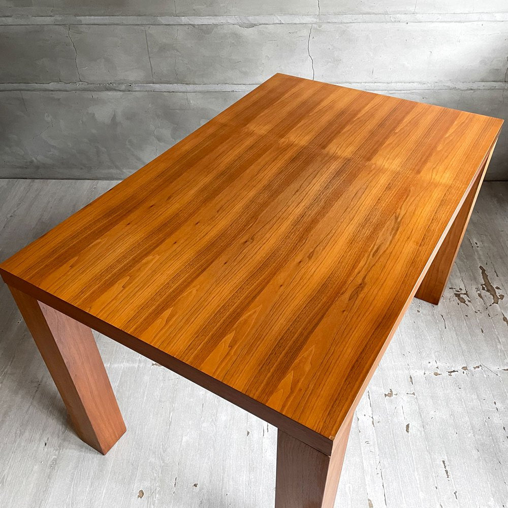 モーダエンカーサ moda en casa クラブ club ダイニングテーブル ウォールナット材 W125cm デンマーク 北欧家具 モダンデザイン ♪