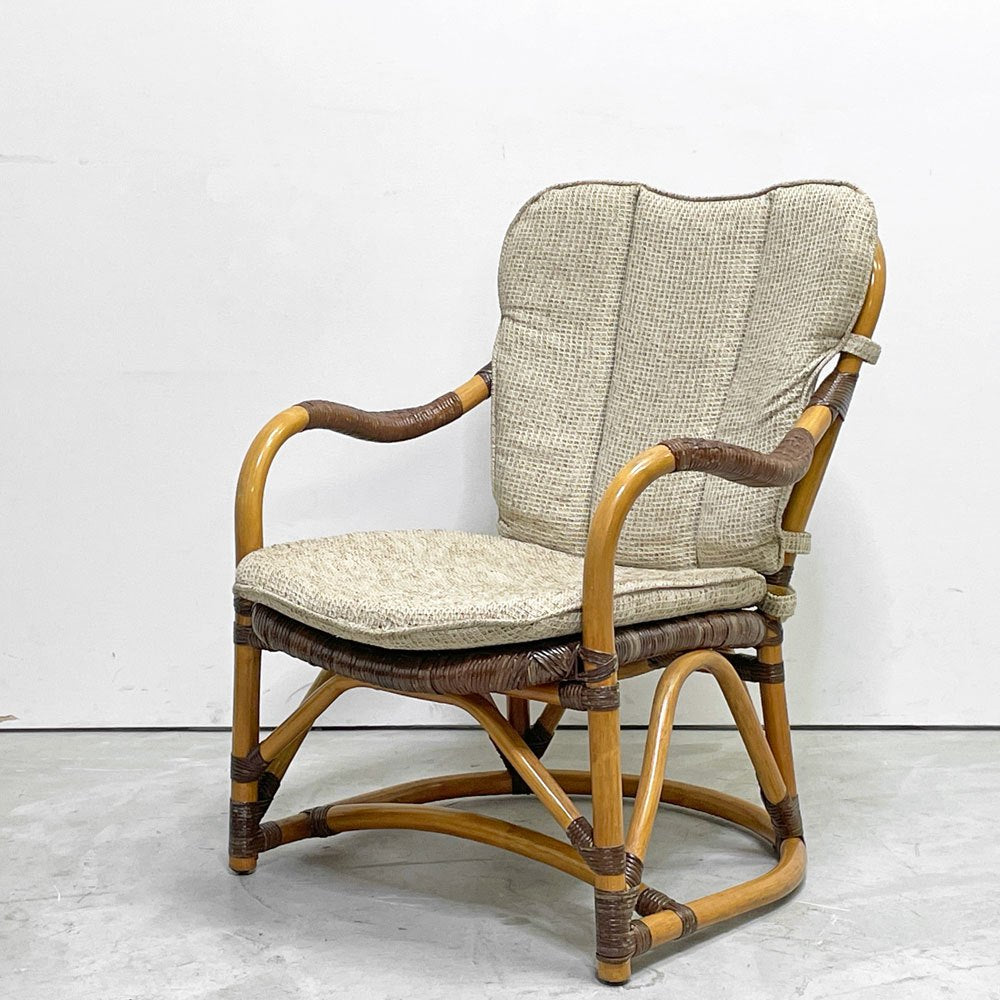 カザマ KAZAMA ルロット アームチェア Lurot Arm Chair ラタン 籐家具 ベージュ系 クッション付き インドネシア 定価￥48,800- A ●