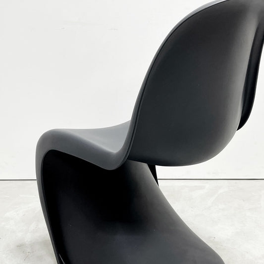 ヴィトラ vitra パントンチェア ダイニングチェア スタッキングチェア ディープブラック ヴェルナー・パントン Panton ミッドセンチュリー スペースエイジ B ●