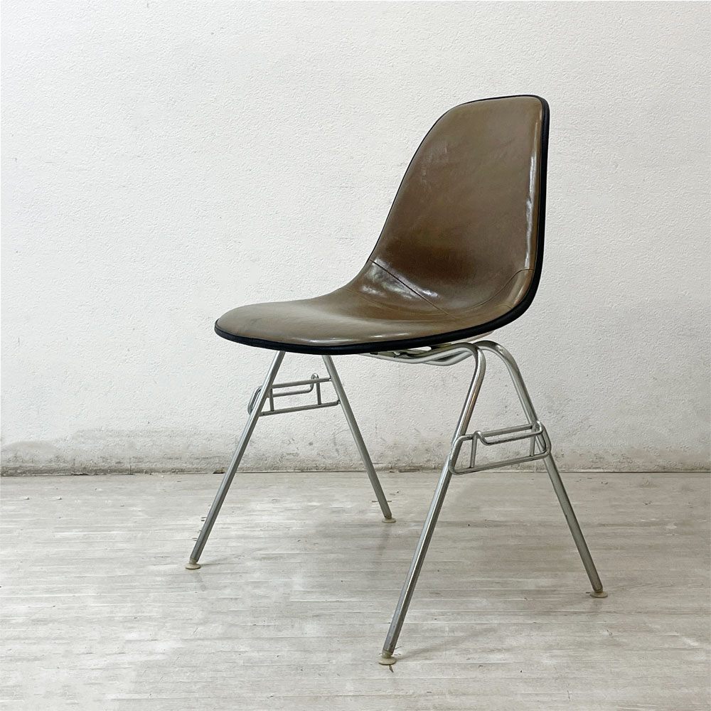 ハーマンミラー Herman Miller モダンファニチャーセールス ビンテージ サイドシェルチェア 3rd FRP アプホルスター レザー スタッキングベース イームズ ●