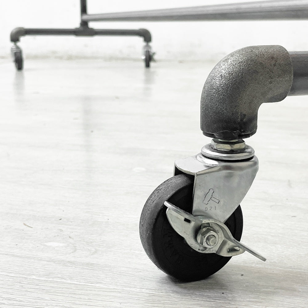 インダストリアルデザイン Industrial Design ハンガーラック 水道管パイプ ガス管 オーダー品 店舗什器 ●