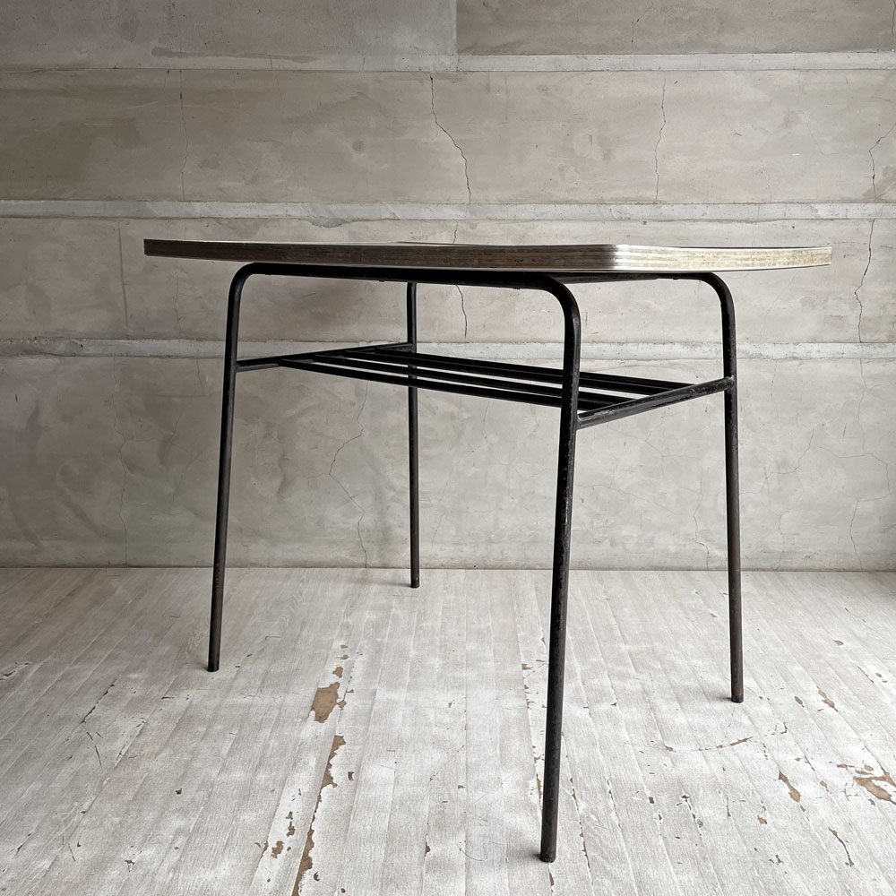 ジャパンビンテージ Japan Vintage デスク サイドテーブル ワークテーブル デコラトップ 鉄脚 インダストリアルテイスト 昭和レトロ  ♪