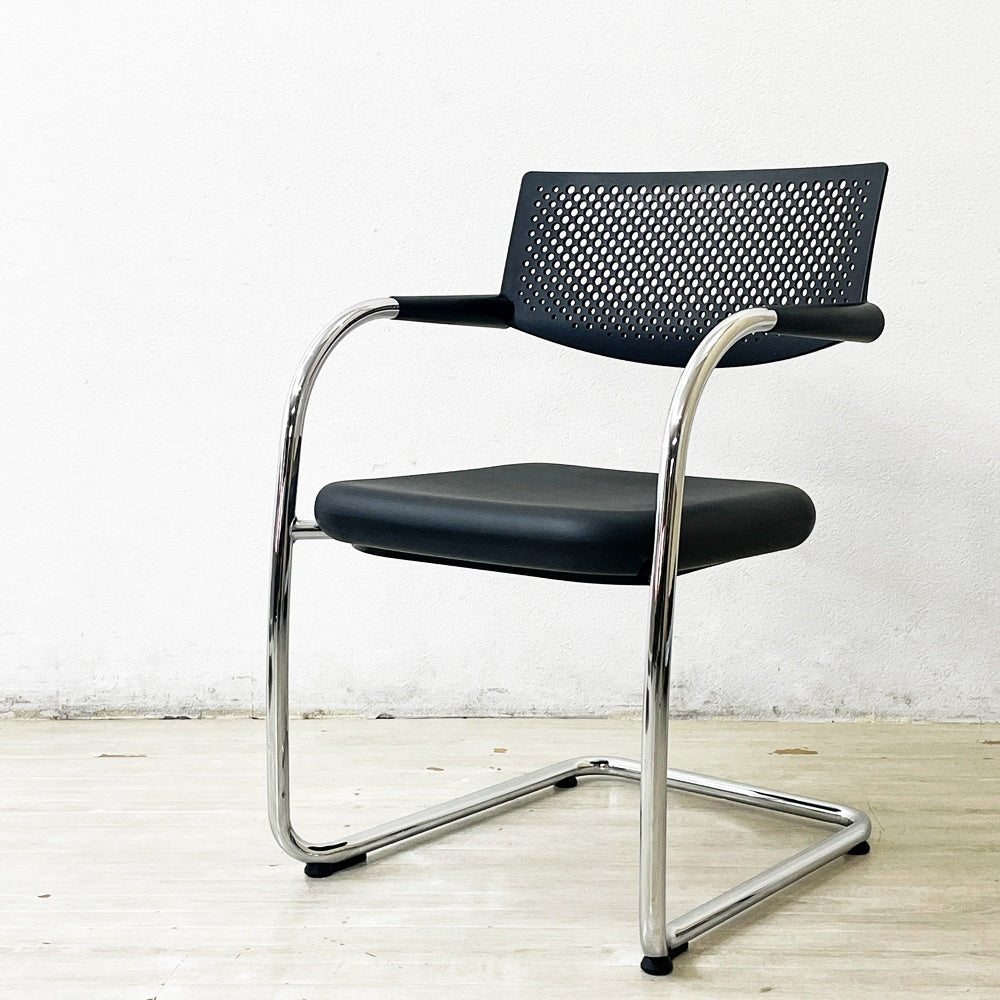 ヴィトラ vitra ビザビ2 Visavis2 アームチェア デスクチェア スタッキングチェア カンティレバー ブラック×ブラック アントニオ・チッテリオ ●