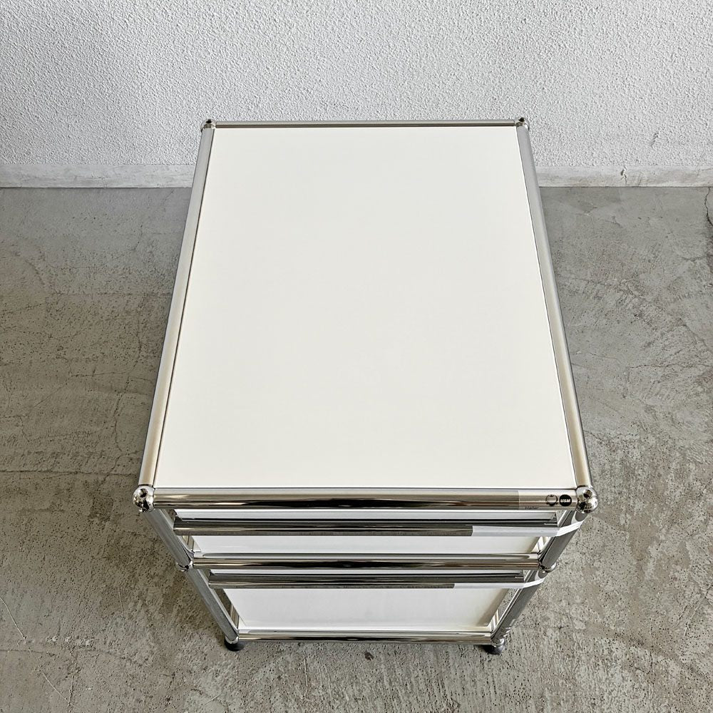ユーエスエムハラー USM Haller モジュラーファニチャー Modular Furniture ハラーシステム デスクキャビネット 2ドロワー ピュアホワイト 鍵なし トレイ＆替えキャスター付 未使用保管品 〓