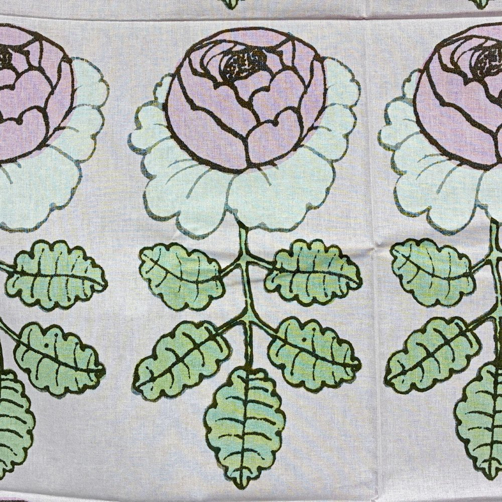 マリメッコ marimekko ヴィヒキルース VIHKIRUUSU ファブリック マイヤ・イソラ Maija Isola 限定色 ピンク 144x173cm ◎