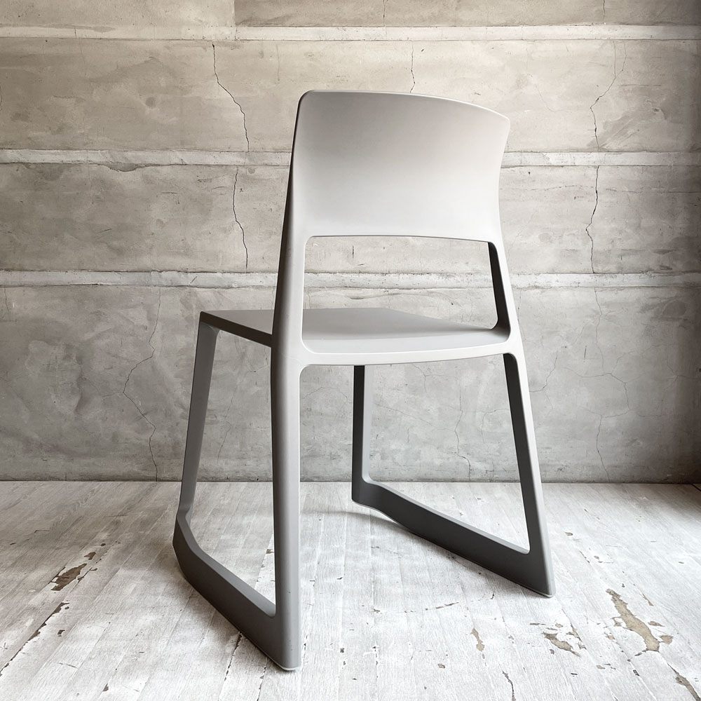 ヴィトラ Vitra ティプトン Tip Ton ワークチェア ダイニングチェア デスクチェア バサルト スタッキング チルト機能 定価￥42,900- ♪
