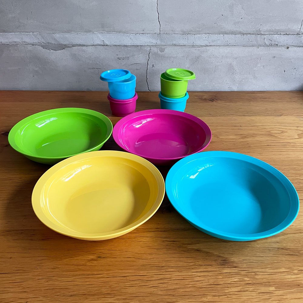 タッパーウェア Tupperware キャニスター 保存容器 食器 幼児向けカトラリー等 バラエティセット まとめ売り 計26個 アメリカ ♪
