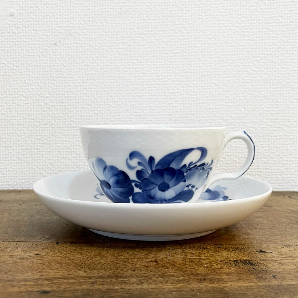 ロイヤルコペンハーゲン ROYAL COPENHAGEN ブルーフルーテッド プレイン モーニングカップ＆ソーサー 北欧食器 ◎
