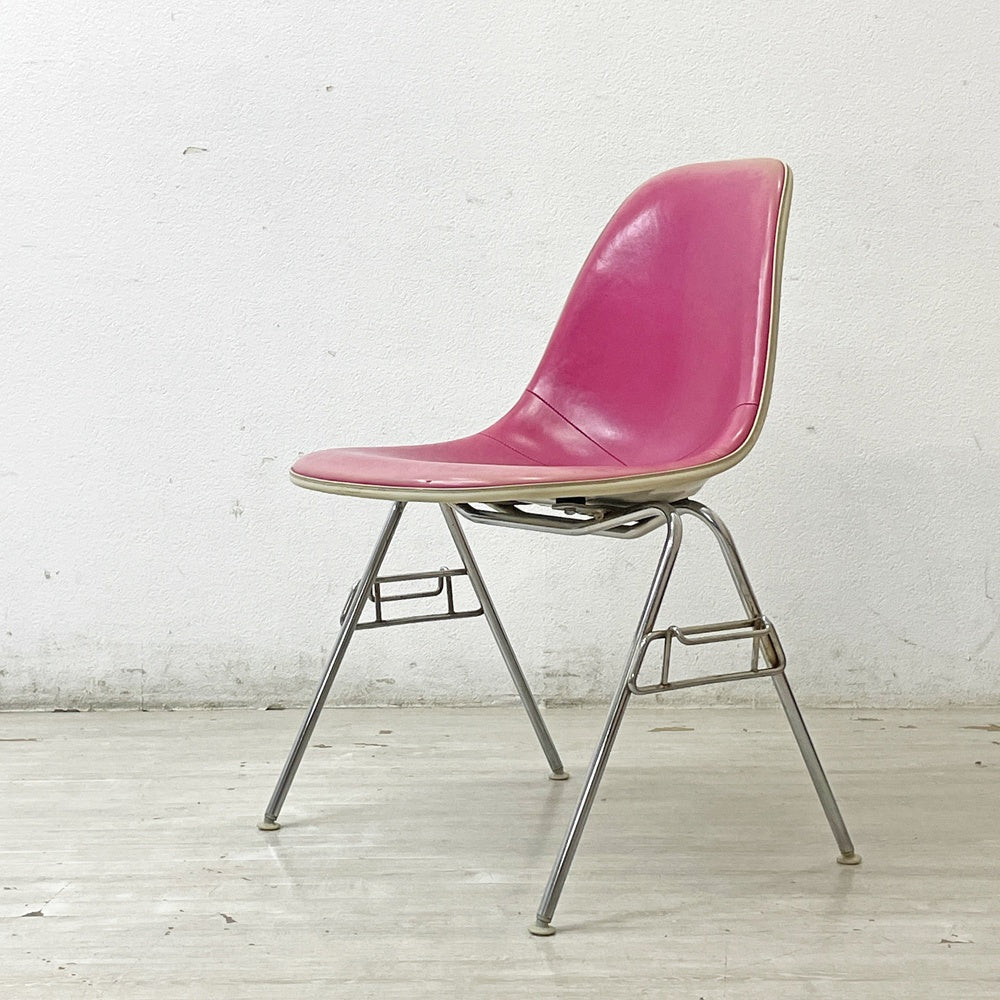 ハーマンミラー Herman Miller サイドシェルチェア サード 3rdビンテージ PVCレザー FRP製 スタッキングベース イームズ D ●