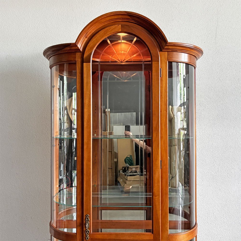 プラスキファニチャー Pulaski Furniture キュリオケース ガラスキャビネット 飾り棚 H214cm ガラス棚板 4段 照明付 アメリカ 〓