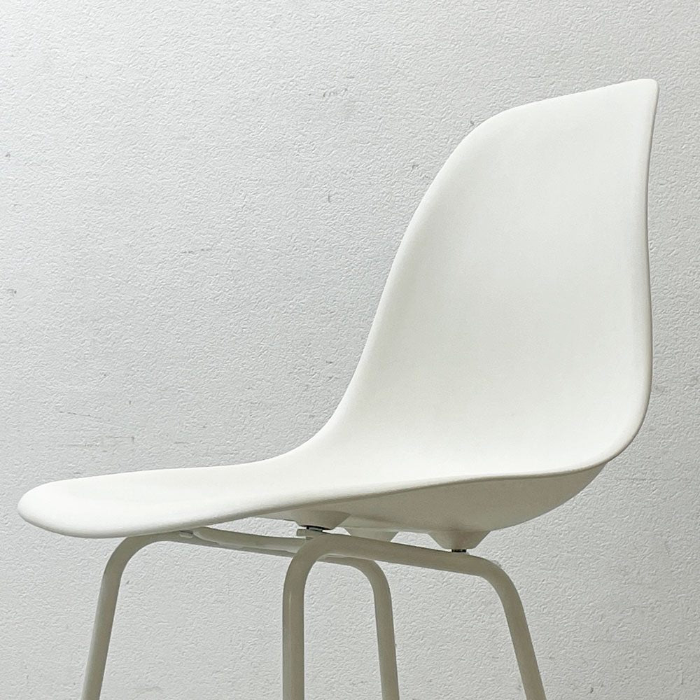 ハーマンミラー Herman Miller イームズプラスチックシェルスツール カウンターハイトスツール ポリプロピレン製 ホワイト ミッドセンチュリー ●