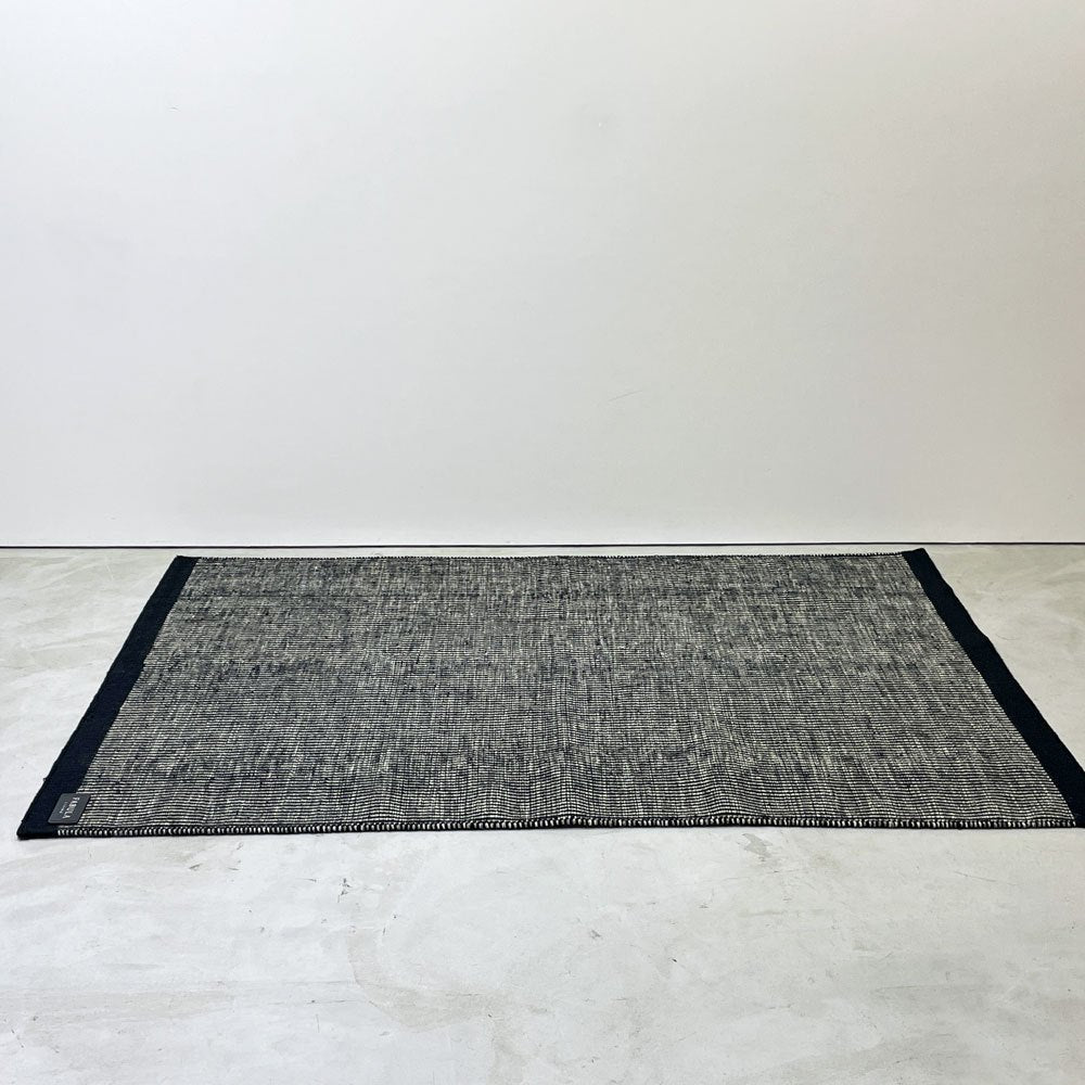 ファビュラ FABULA HARALD ラグ 140×200cm ホワイト×ブラック ニュージーランドウール ACTUS取扱 北欧 デンマーク ●
