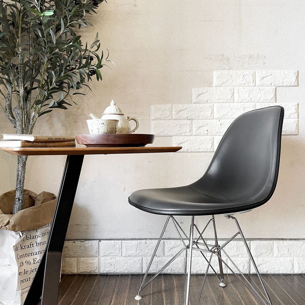 ハーマンミラー Herman Miller サイドシェルチェア モダンファニチャーセールス FRP製 ホワイトシェル ナウガレザー ダークグレー エッフェルベース C&R イームズ ◎
