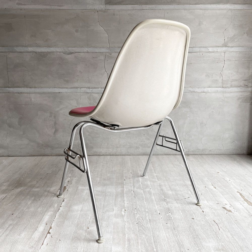 ハーマンミラー Herman Miller サイドシェルチェア サード 3rd ビンテージ PVCレザー FRP製 スタッキングベース イームズ B ♪