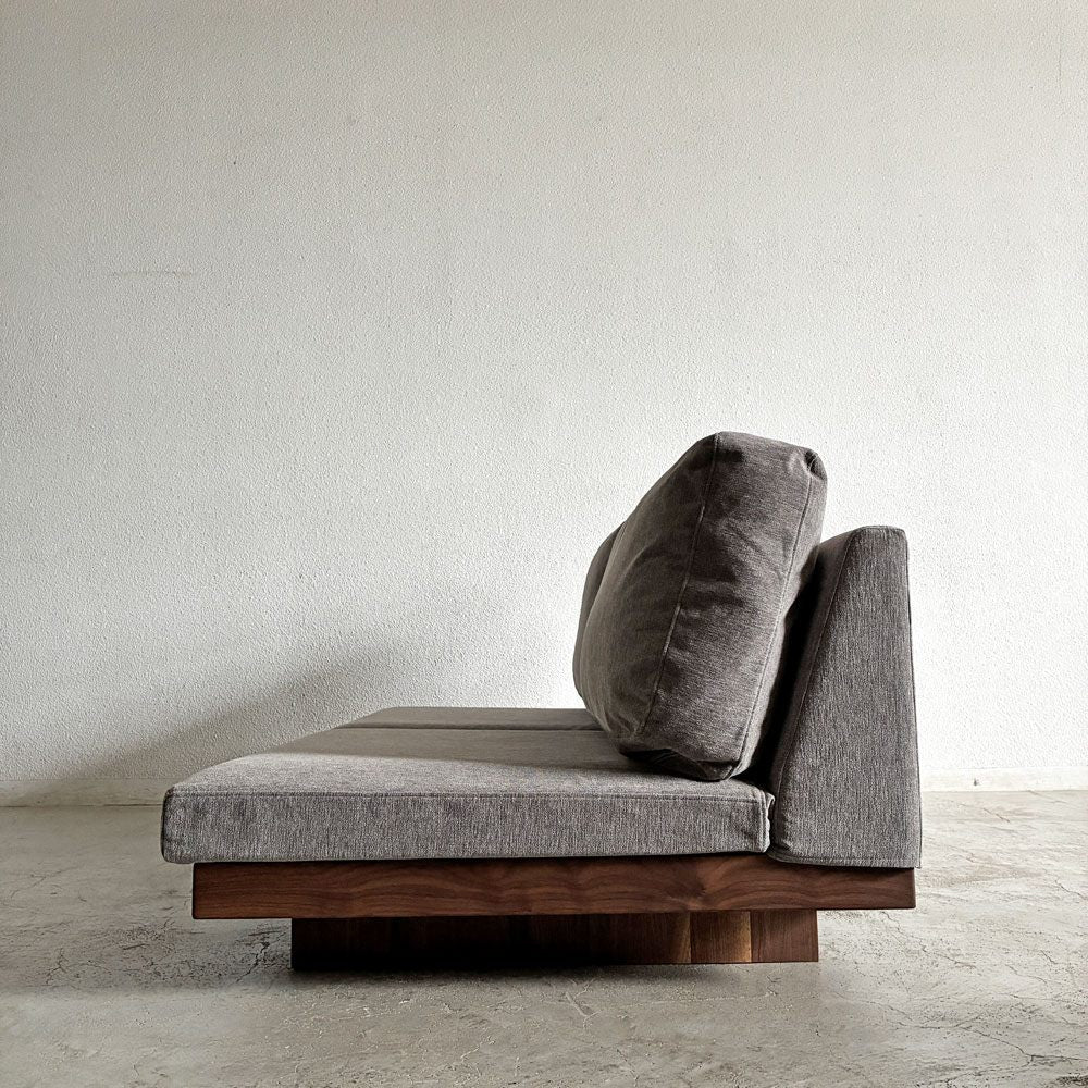 マスターウォール MASTERWAL デニッシュ DANISH SOFA 2シーターソファ 2人掛け W160cm ウォールナット無垢材 ファブリック 新品替えカバー付 合計定価￥509,300- 〓